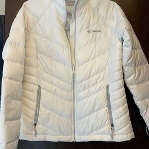 Columbia Women's White Puffer Jacket